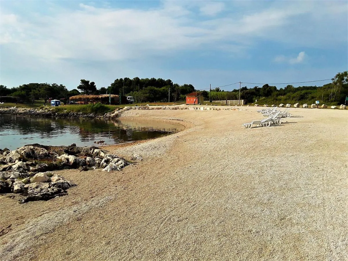 Vila Family Friendly House With A Swimming Pool Liznjan, Medulin - 20798